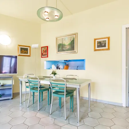 Repubblica-stazione Big House Skyline View 4 Pax Check In H24 * Milan