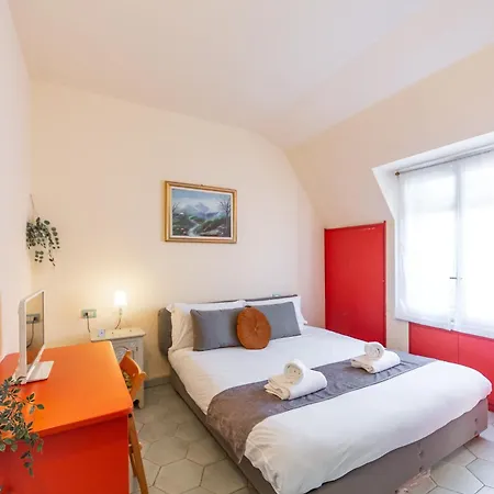 Apartment Repubblica-stazione Big House Skyline View 4 Pax Check In H24 Milan