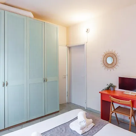 Repubblica-stazione Big House Skyline View 4 Pax Check In H24 Apartment *
