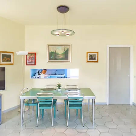 Apartment Repubblica-stazione Big House Skyline View 4 Pax Check In H24