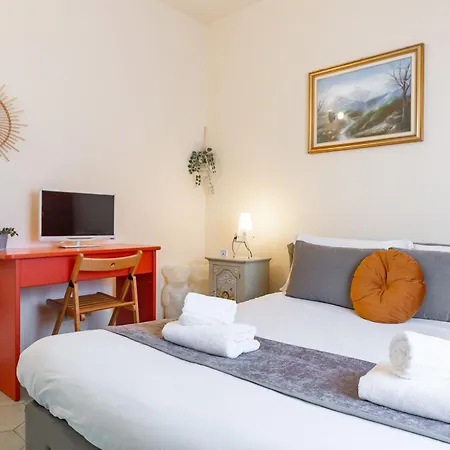 Apartment Repubblica-stazione Big House Skyline View 4 Pax Check In H24 Milan