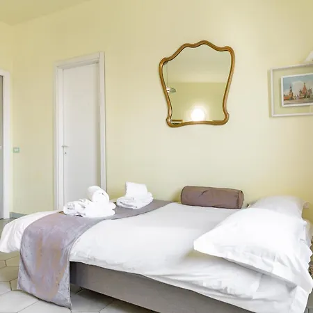 Repubblica-stazione Big House Skyline View 4 Pax Check In H24 ميلان