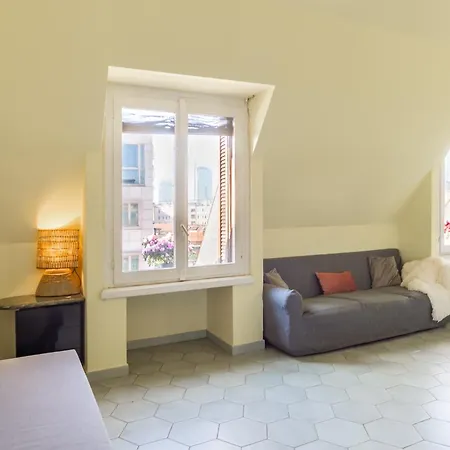 Repubblica-stazione Big House Skyline View 4 Pax Check In H24 * ميلان