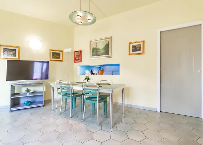 Lägenhet Repubblica-stazione Big House Skyline View 4 Pax Check In H24 *