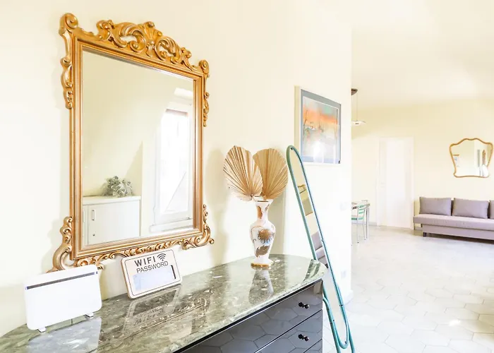 Repubblica-stazione Big House Skyline View 4 Pax Check In H24 Lägenhet *