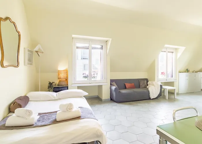 Repubblica-stazione Big House Skyline View 4 Pax Check In H24 Lägenhet *